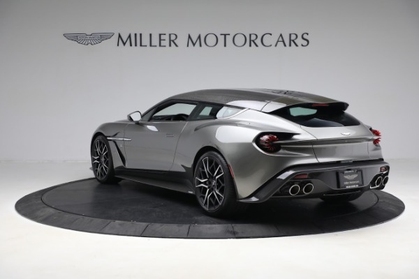 Used 2019 Aston Martin Vanquish Zagato Shooting Brake for sale $699,900 at Alfa Romeo of Westport in Westport CT 06880 4