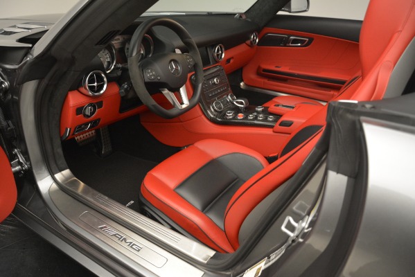 Used 2012 Mercedes-Benz SLS AMG Roadster for sale Sold at Alfa Romeo of Westport in Westport CT 06880 20