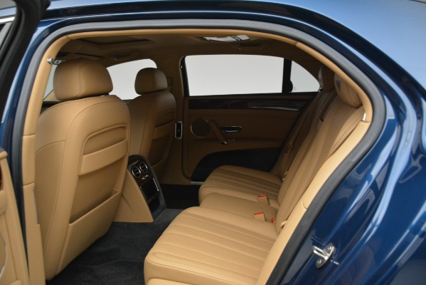 Used 2016 Bentley Flying Spur V8 for sale $93,900 at Alfa Romeo of Westport in Westport CT 06880 21