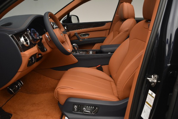 Used 2019 Bentley Bentayga V8 for sale $146,900 at Alfa Romeo of Westport in Westport CT 06880 19