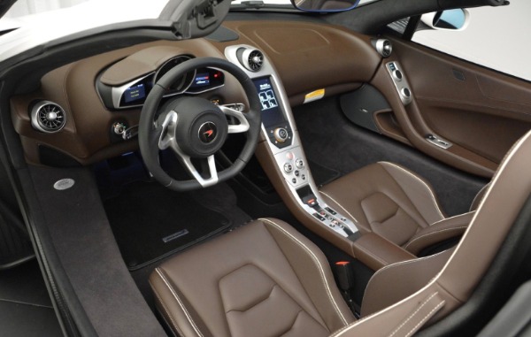 Used 2015 McLaren 650S Spider for sale Sold at Alfa Romeo of Westport in Westport CT 06880 17