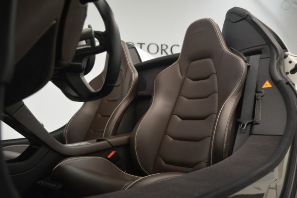 Used 2015 McLaren 650S Convertible for sale Sold at Alfa Romeo of Westport in Westport CT 06880 20