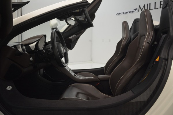 Used 2015 McLaren 650S Convertible for sale Sold at Alfa Romeo of Westport in Westport CT 06880 21