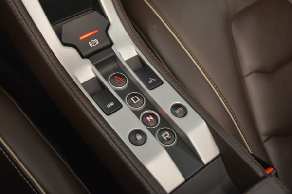 Used 2015 McLaren 650S Convertible for sale Sold at Alfa Romeo of Westport in Westport CT 06880 25