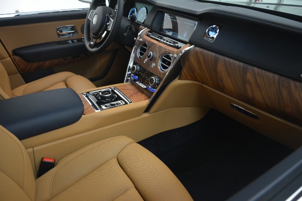 New 2019 Rolls-Royce Cullinan for sale Sold at Alfa Romeo of Westport in Westport CT 06880 18