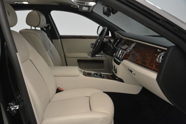 Used 2016 Rolls-Royce Ghost for sale Sold at Alfa Romeo of Westport in Westport CT 06880 18