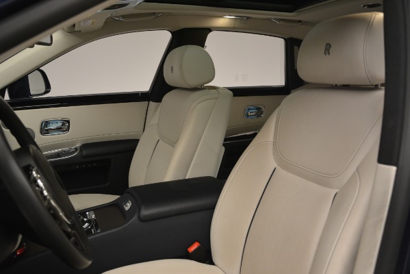 Used 2016 Rolls-Royce Ghost for sale $169,900 at Alfa Romeo of Westport in Westport CT 06880 12