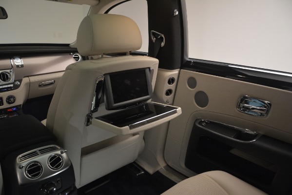 Used 2016 Rolls-Royce Ghost for sale $169,900 at Alfa Romeo of Westport in Westport CT 06880 23