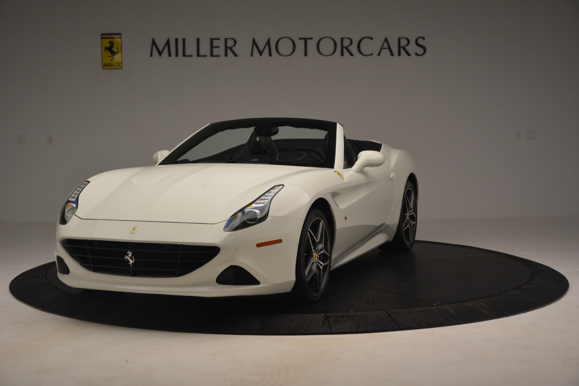 Used 2016 Ferrari California T for sale Sold at Alfa Romeo of Westport in Westport CT 06880 1