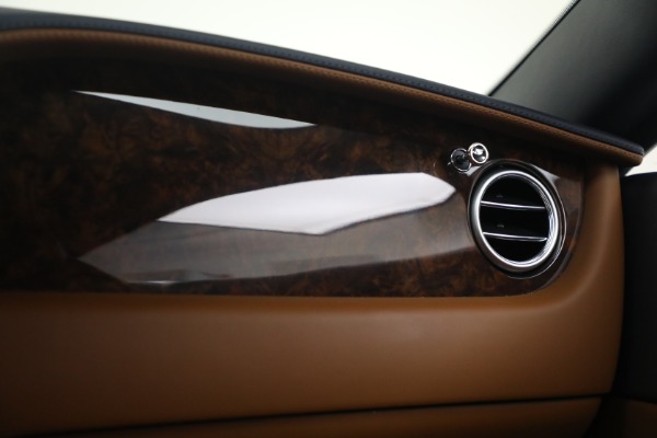 Used 2013 Bentley Continental GT V8 for sale $77,900 at Alfa Romeo of Westport in Westport CT 06880 28