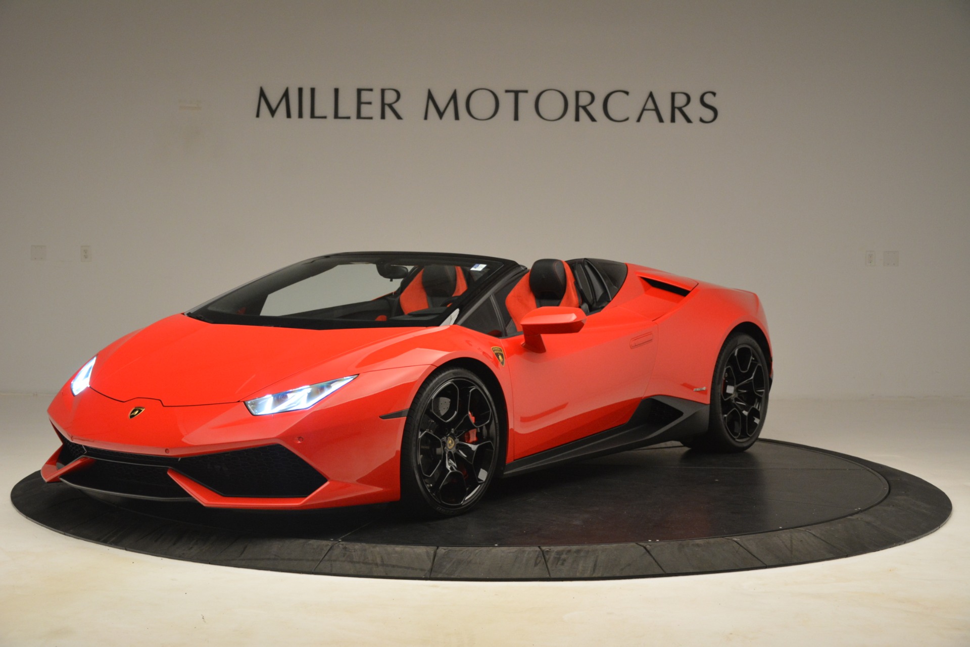 Used 2017 Lamborghini Huracan LP 610-4 Spyder for sale Sold at Alfa Romeo of Westport in Westport CT 06880 1