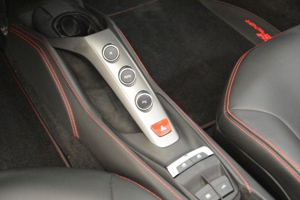 Used 2017 Ferrari 488 Spider for sale $273,900 at Alfa Romeo of Westport in Westport CT 06880 27