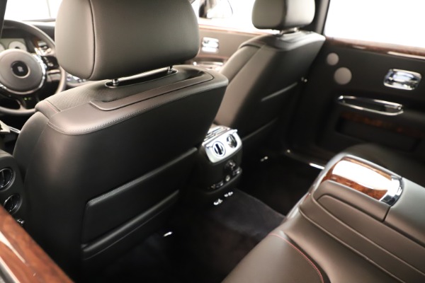 Used 2016 Rolls-Royce Ghost for sale Sold at Alfa Romeo of Westport in Westport CT 06880 21