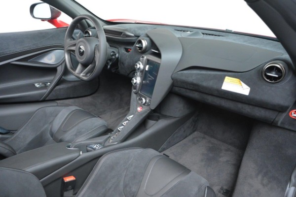 Used 0 for sale Sold at Alfa Romeo of Westport in Westport CT 06880 27