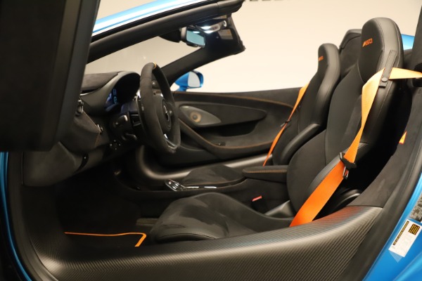 New 2020 McLaren 600LT SPIDER Convertible for sale $303,059 at Alfa Romeo of Westport in Westport CT 06880 28