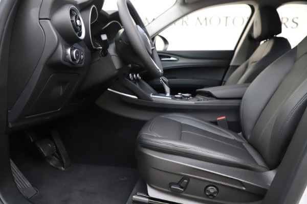 New 2019 Alfa Romeo Stelvio Ti Q4 for sale $51,940 at Alfa Romeo of Westport in Westport CT 06880 14