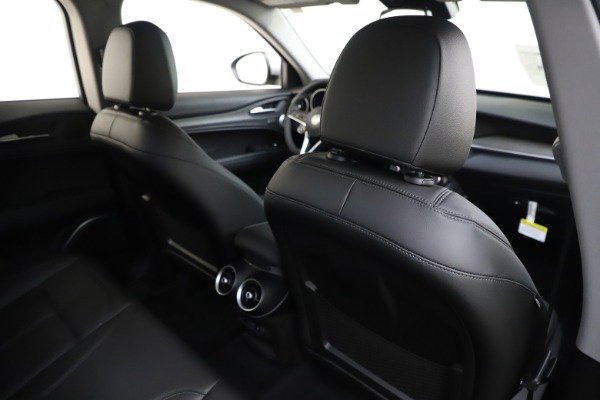 New 2019 Alfa Romeo Stelvio Ti Q4 for sale $51,940 at Alfa Romeo of Westport in Westport CT 06880 28
