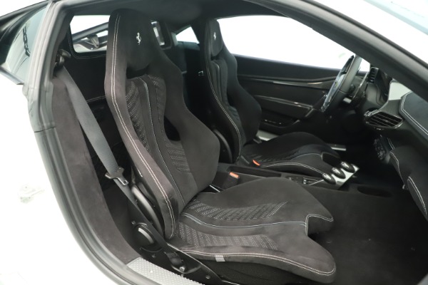 Used 2014 Ferrari 458 Speciale for sale $359,900 at Alfa Romeo of Westport in Westport CT 06880 20
