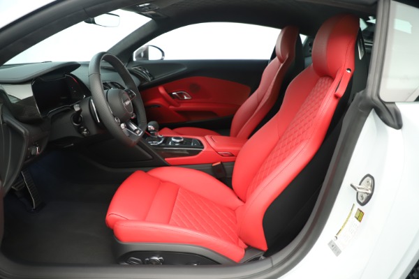 Used 2018 Audi R8 5.2 quattro V10 Plus for sale Sold at Alfa Romeo of Westport in Westport CT 06880 15