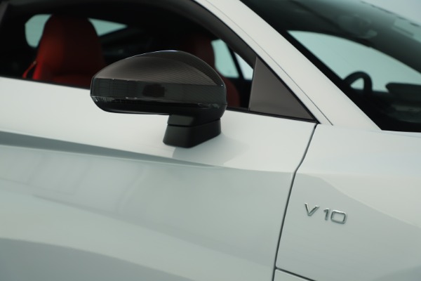 Used 2018 Audi R8 5.2 quattro V10 Plus for sale Sold at Alfa Romeo of Westport in Westport CT 06880 24