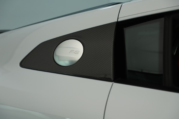 Used 2018 Audi R8 5.2 quattro V10 Plus for sale Sold at Alfa Romeo of Westport in Westport CT 06880 25