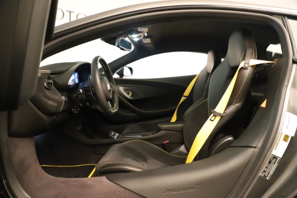 Used 2017 McLaren 570S for sale $155,900 at Alfa Romeo of Westport in Westport CT 06880 15