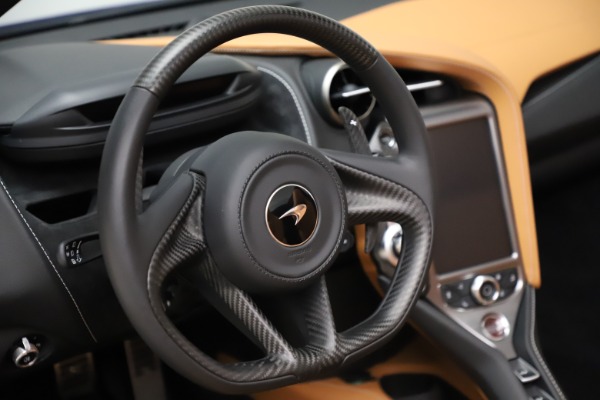 New 2020 McLaren 720S SPIDER Convertible for sale $374,830 at Alfa Romeo of Westport in Westport CT 06880 25