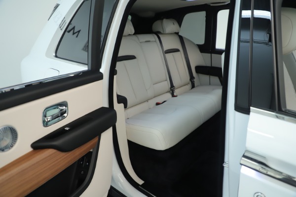New 2019 Rolls-Royce Cullinan for sale Sold at Alfa Romeo of Westport in Westport CT 06880 17