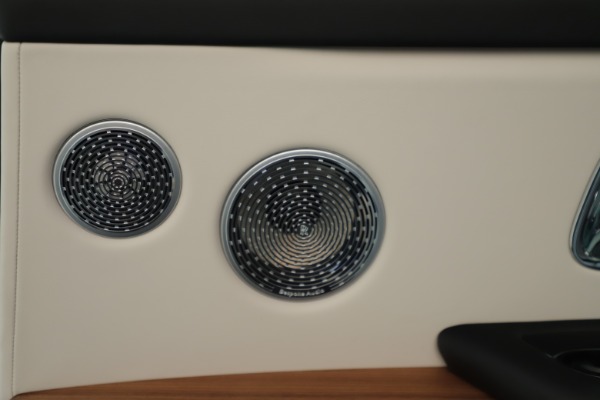 New 2019 Rolls-Royce Cullinan for sale Sold at Alfa Romeo of Westport in Westport CT 06880 19