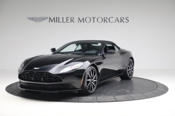 Used 2020 Aston Martin DB11 Volante for sale $155,900 at Alfa Romeo of Westport in Westport CT 06880 13