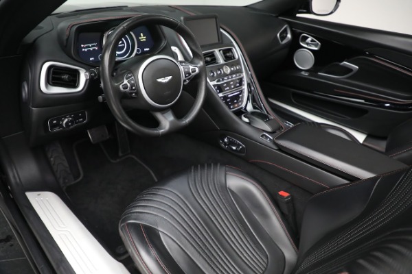 Used 2020 Aston Martin DB11 Volante for sale $199,900 at Alfa Romeo of Westport in Westport CT 06880 19