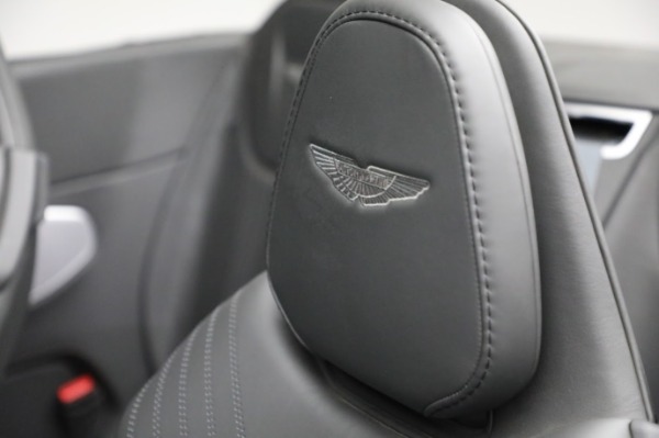 Used 2020 Aston Martin DB11 Volante for sale $159,900 at Alfa Romeo of Westport in Westport CT 06880 23