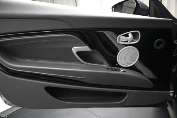 Used 2020 Aston Martin DB11 Volante for sale $159,900 at Alfa Romeo of Westport in Westport CT 06880 24