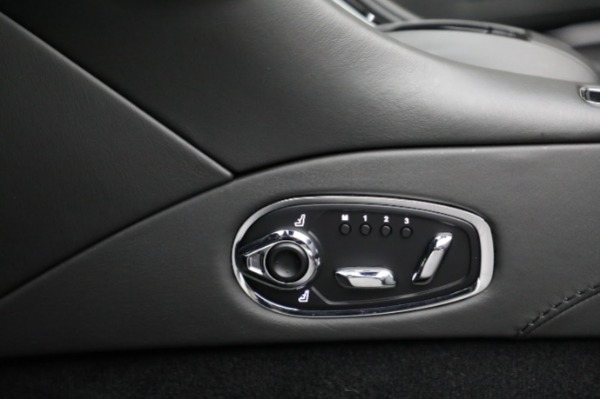 Used 2020 Aston Martin DB11 Volante for sale $159,900 at Alfa Romeo of Westport in Westport CT 06880 26