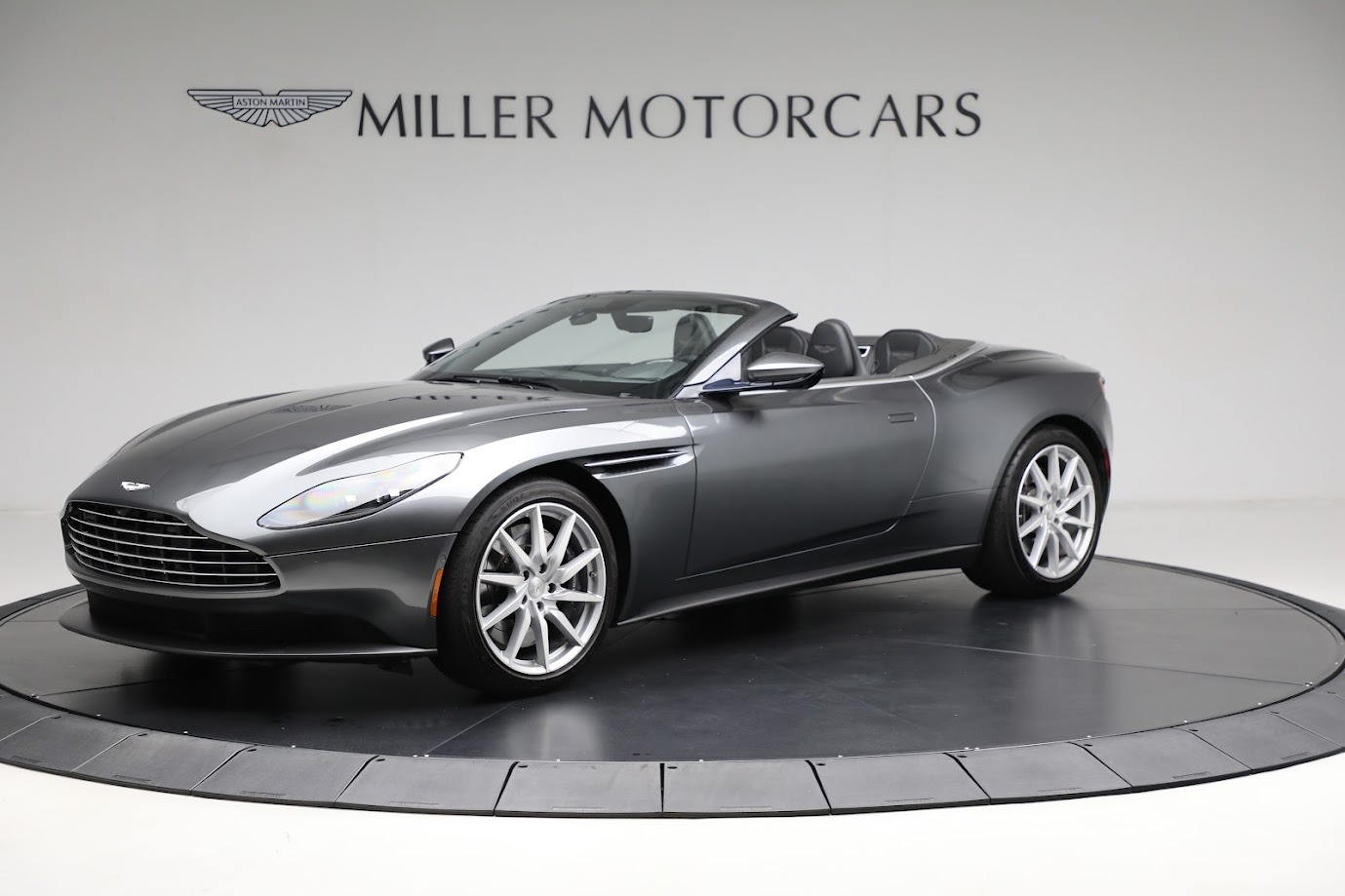 Used 2020 Aston Martin DB11 Volante for sale $159,900 at Alfa Romeo of Westport in Westport CT 06880 1