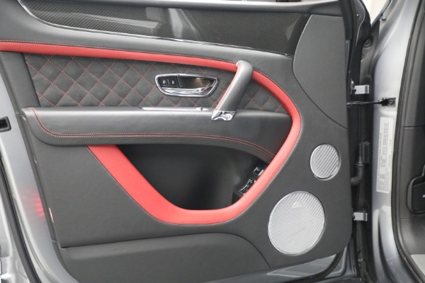 Used 2020 Bentley Bentayga Speed for sale $194,900 at Alfa Romeo of Westport in Westport CT 06880 16