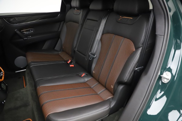 New 2020 Bentley Bentayga V8 Design Series for sale $223,015 at Alfa Romeo of Westport in Westport CT 06880 23