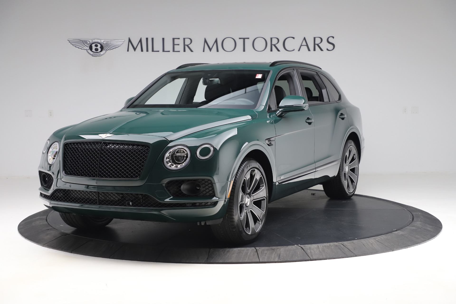New 2020 Bentley Bentayga V8 Design Series for sale $223,015 at Alfa Romeo of Westport in Westport CT 06880 1
