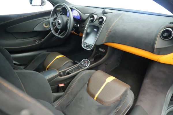 Used 2016 McLaren 570S Coupe for sale $151,900 at Alfa Romeo of Westport in Westport CT 06880 16