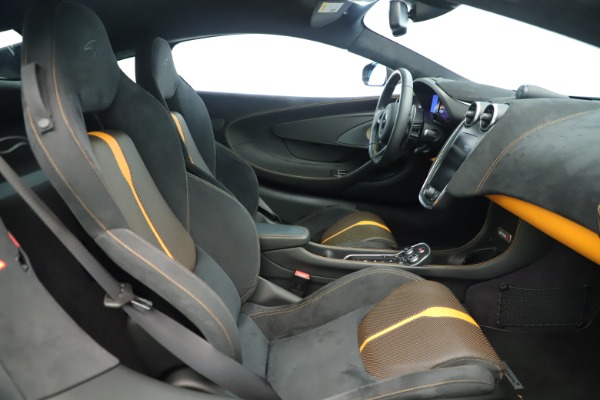Used 2016 McLaren 570S Coupe for sale $151,900 at Alfa Romeo of Westport in Westport CT 06880 17