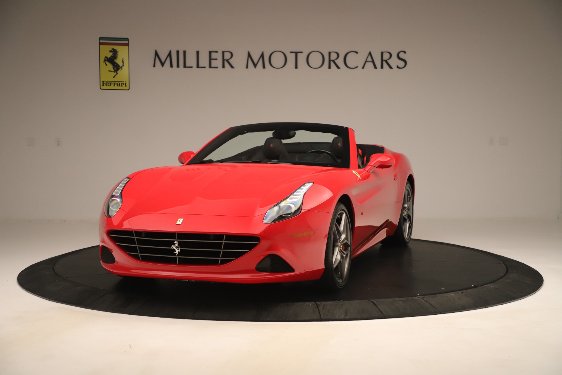 Used 2016 Ferrari California T for sale Sold at Alfa Romeo of Westport in Westport CT 06880 1