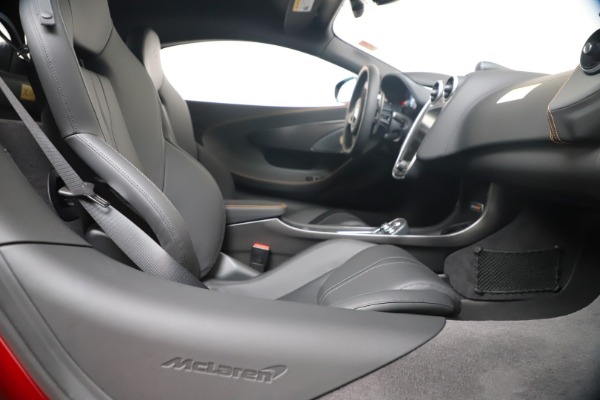 Used 2019 McLaren 600LT Luxury for sale Sold at Alfa Romeo of Westport in Westport CT 06880 27