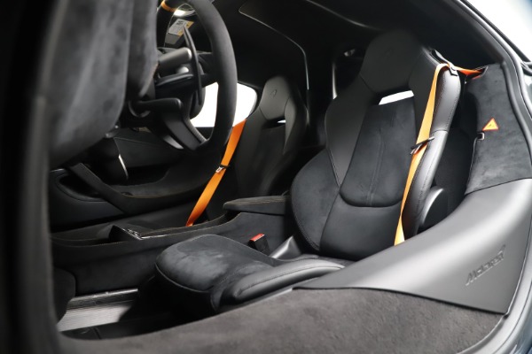 New 2019 McLaren 600LT Coupe for sale $311,619 at Alfa Romeo of Westport in Westport CT 06880 20