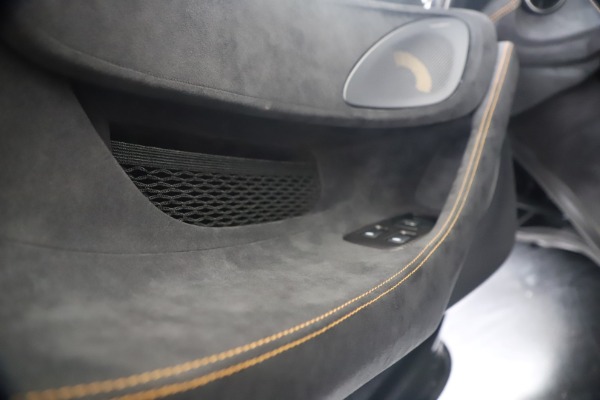 Used 2019 McLaren 600LT for sale $279,900 at Alfa Romeo of Westport in Westport CT 06880 21