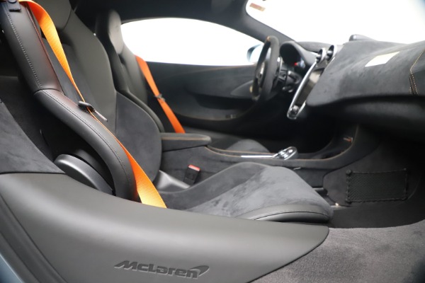 New 2019 McLaren 600LT Coupe for sale $311,619 at Alfa Romeo of Westport in Westport CT 06880 23