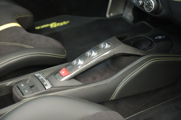 Used 2018 Ferrari 488 Spider for sale $289,900 at Alfa Romeo of Westport in Westport CT 06880 27