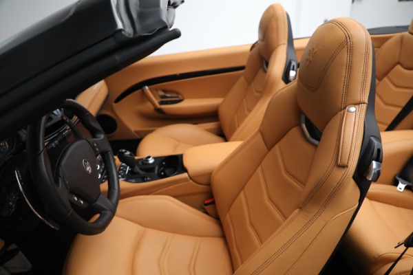 New 2019 Maserati GranTurismo Sport Convertible for sale $164,075 at Alfa Romeo of Westport in Westport CT 06880 20