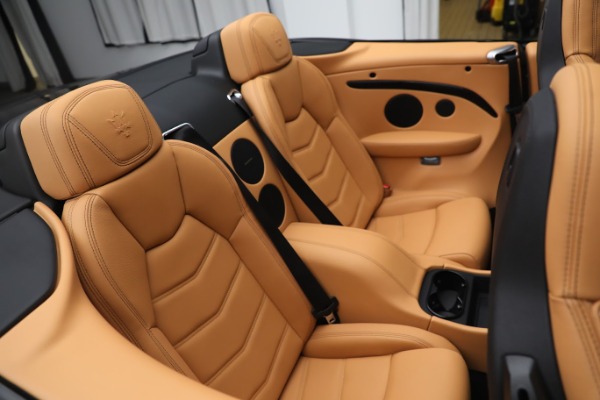 New 2019 Maserati GranTurismo Sport Convertible for sale $164,075 at Alfa Romeo of Westport in Westport CT 06880 23