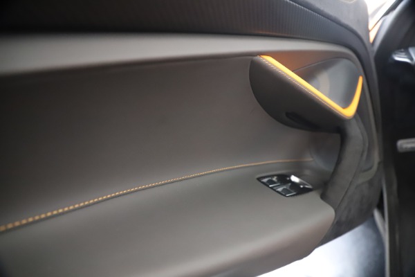 Used 2020 McLaren 720S Spider Performance for sale Sold at Alfa Romeo of Westport in Westport CT 06880 27