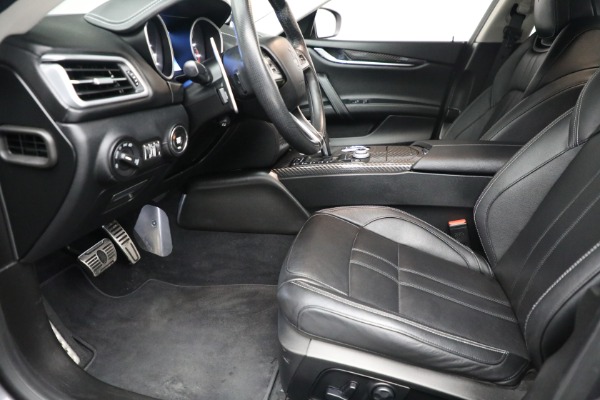 Used 2019 Maserati Ghibli S Q4 GranSport for sale $58,900 at Alfa Romeo of Westport in Westport CT 06880 13